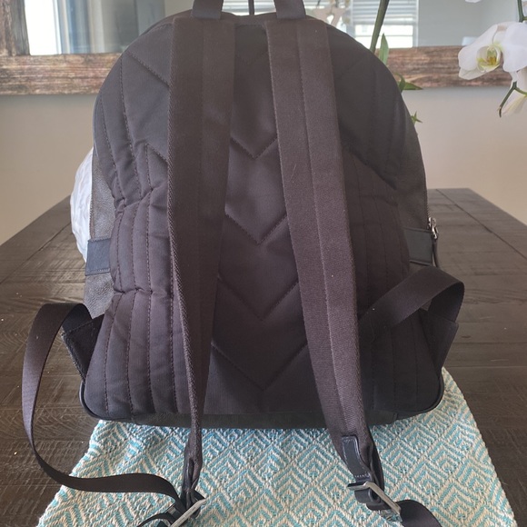 Michael Kors Signature Back Pack (Brown) w/Silver Hardware. - Picture 4 of 11
